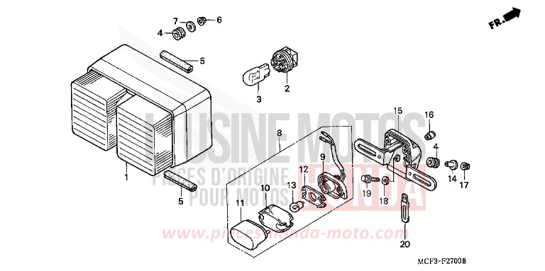 FEU ARRIERE de VTR1000 SP-1 ACCURATE SILVER METALLIC (NH146) 2001